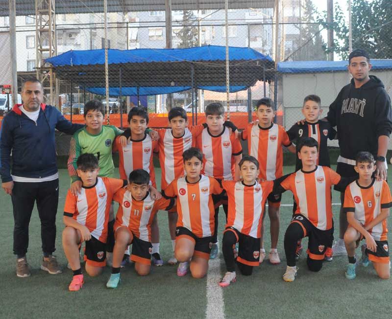Çukurova Akdenizspor ve Adanaspor Futbol Okulu Hayalpark'ta yoğun mesai