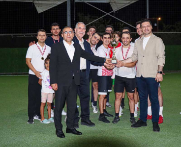 Av. Savaş Bedir Halı Saha Futbol Turnuvası'nda şampiyon Adaletgücü