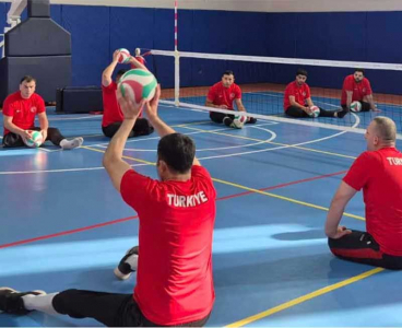 Oturarak Voleybol Milli Takım seçmeleri Adana'da başlıyor