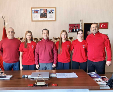 Spor Lisesi'nden 3 Hentbolcü U20 Milli Takım Kampına Davet Edildi