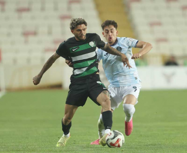 Demirspor, Serik Spor'a 4-0 kaybetti