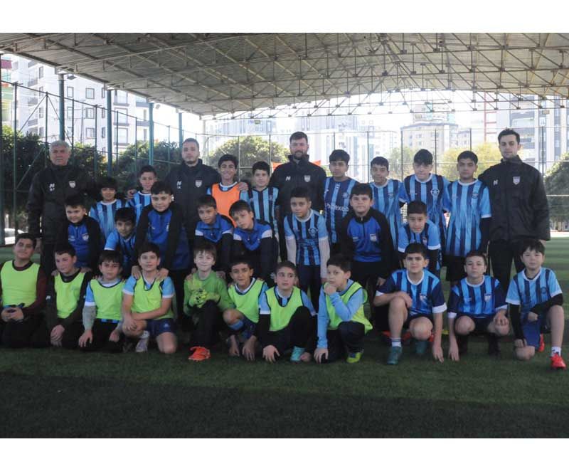 Türkmenbaşı Ayyıldız Futbol Okulu Sıkı Çalışıyor