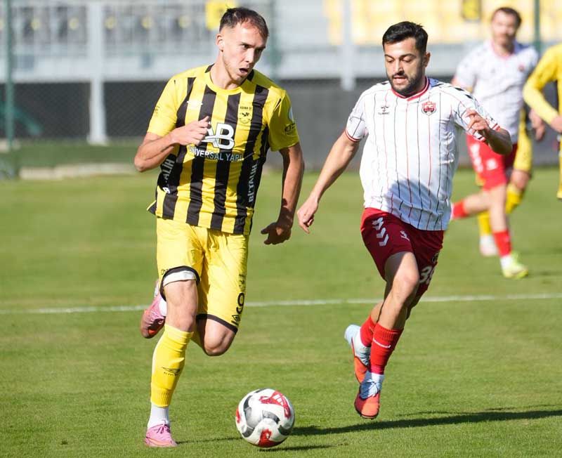 Adana 01 FK, Erzincan'ı Muhammet'in golüyle geçti:1-0