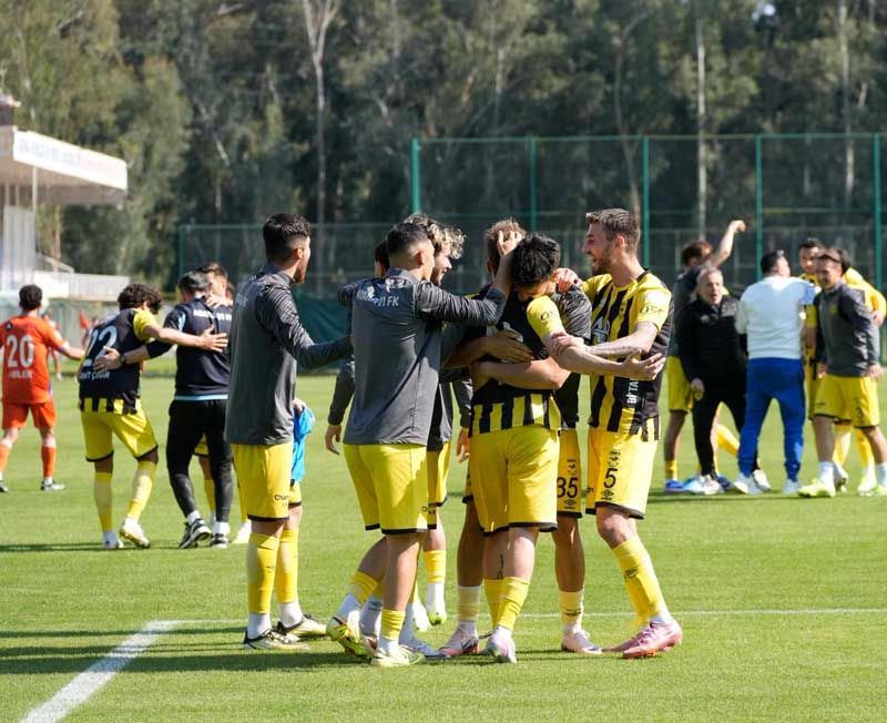 Adana 01 FK İskenderun önünde zorlanmadı: 2-0