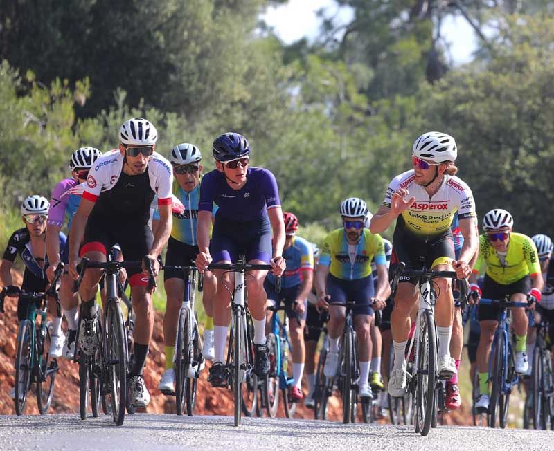 PEDALLAR KEMER’İN EŞSİZ DOĞASINDA AKRA GRAN FONDO İÇİN DÖNECEK