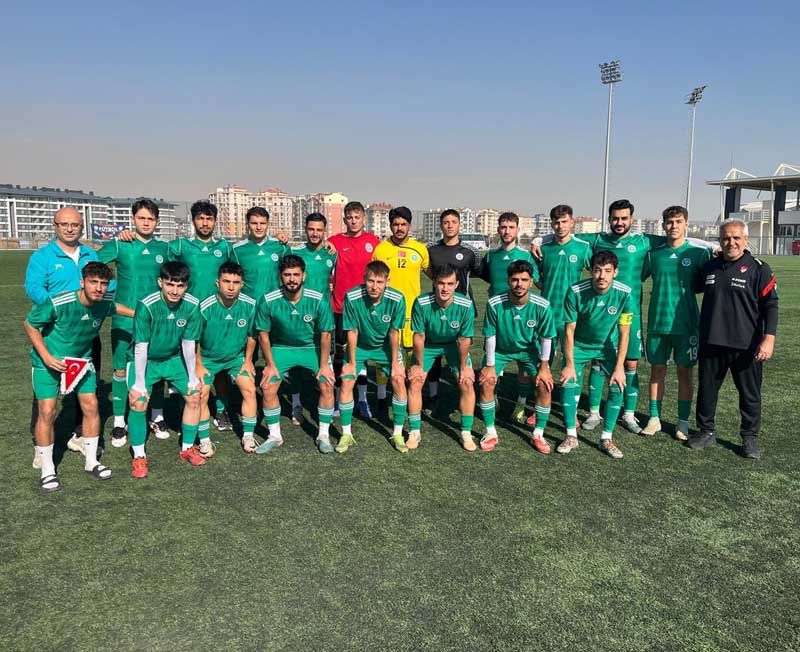 Çukurova Üniversitesi Futbol Takımı Ünilig Eleme Grup Müsabakalarında Şampiyon Oldu