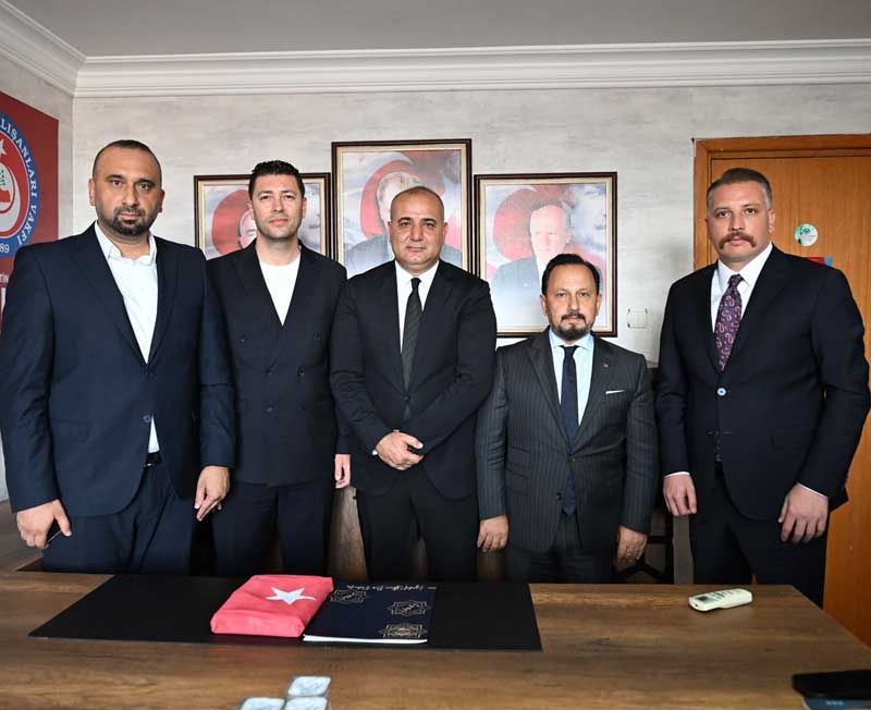 HAKAN YILDIRIM VE BİLAL ULUDAĞ’DAN TÜRKAV ADANA’YA HAYIRLI OLSUN ZİYARETİ