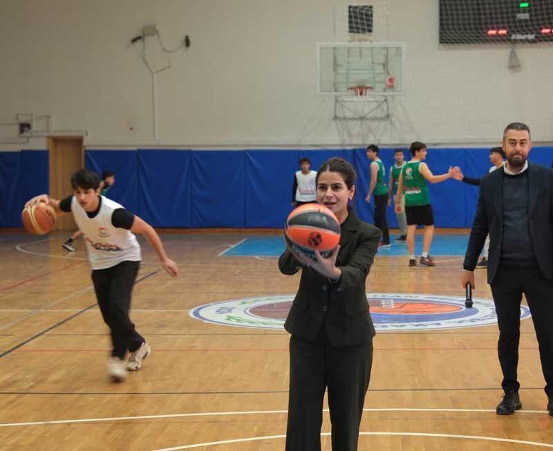 Ceyhan’da Kurtuluş Coşkusu Basketbol Turnuvasıyla Yaşandı