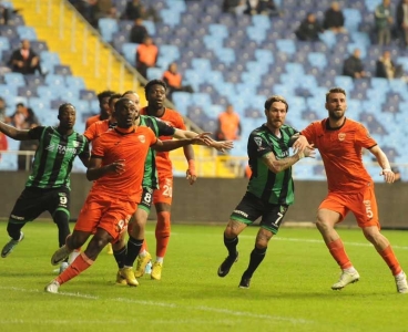 Adanaspor, savunma ve kaleci hatalarıyla Denizli'ye teslim oldu:2-3