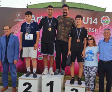 İl Spor Müdürü Loğoğlu'dan Başarılı Sporculara Kutlama