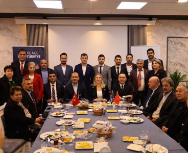 Anahtar Parti Genel Merkez Yönetimi Adana’da Basınla Buluştu
