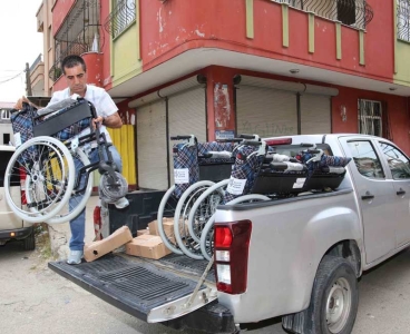 Büyükşehir engelli vatandaşların manuel ve akülü sandalye ihtiyaçlarını karşılıyor