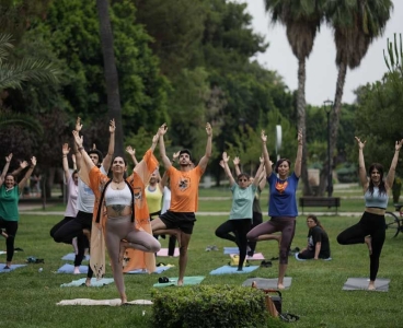 Adanalılar, Büyükşehir eğitmenleri eşliğinde her sabah Yoga yapıyor