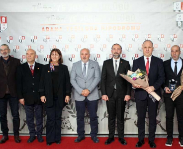 Çukurova Gazeteciler Cemiyeti Koşusu'nu Syntagma kazandı