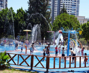 Çukurova’da su oyun parkları açıldı