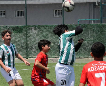 Çukurova Kozaspor Ceyhangücü'nü farklı yendi