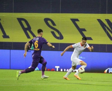 Adanaspor, lider Eyüpspor'u Fernandes'le geçti:1-0
