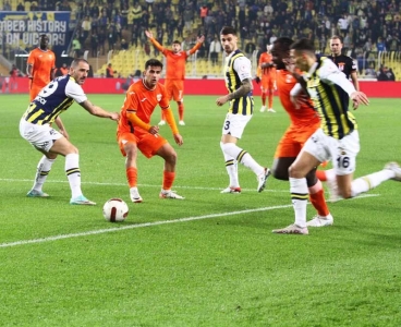 Adanaspor kupaya 6-0'lık Fenerbahçe yenilgisiyle veda etti