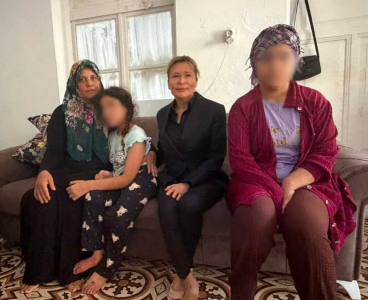 Seyhan’da Zor Günler Geçiren Aileye Filiz Kepme’den Destek Ziyareti