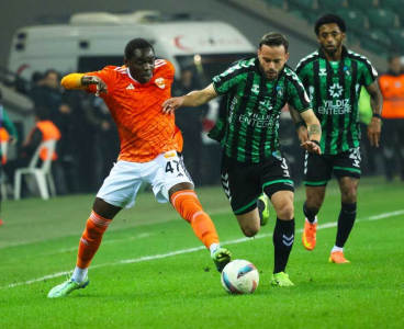 Adanaspor, Kocaeli'ye farklı yenildi:4-1