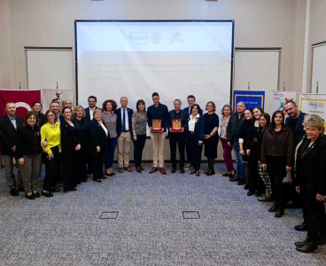 Adana Koza Rotary Kulübü Meslek Başarı Ödülleri sahiplerini buldu