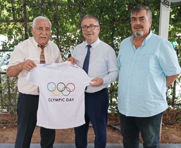 Gazeteci Şanıvar, KKTC Milli Olimpiyat Komitesi'nin konuğu oldu