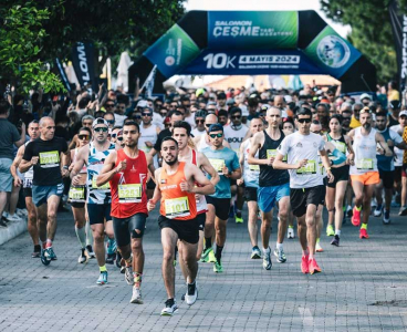 Koşu tutkunlarının vazgeçilmez adresi; Salomon Çeşme Maratonu