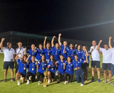 Başkan Akay Destekledi Kadın Atletler Süper Lige Yükseldi
