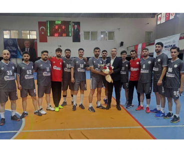 Seyhan Belediyespor Hentbol takımına yönetimden büyük destek