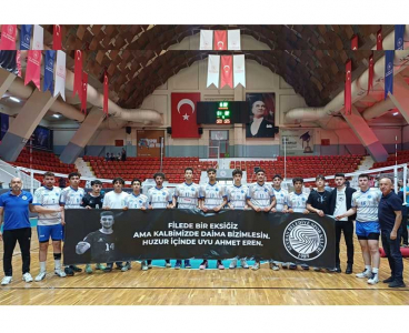 Seyhan Belediyespor Voleybol, Kayapınar Belediyesi'ne 3-0 kaybetti