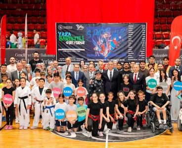 Vali Yavuz, Spor Okulları'nın Açılışına Katıldı