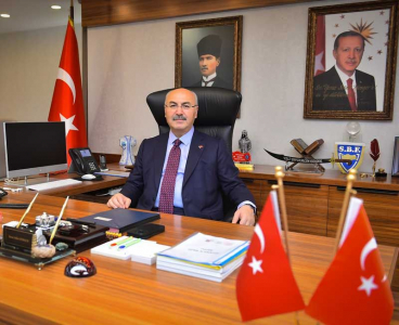 Adana Valisi Köşger'den 23 Nisan Mesajı