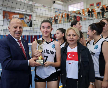 YÜREĞİR’DE CUMHURİYET COŞKUSU