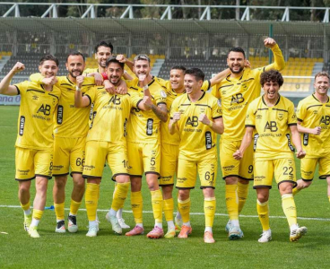 Adana 01 FK 1.lig hedefine yaklaşıyor