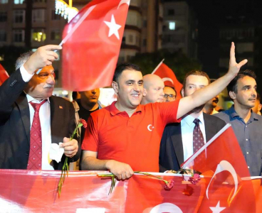 Çukurova'da 19 Mayıs Coşkusu Meşale Yürüyüşü ile Kutlanacak