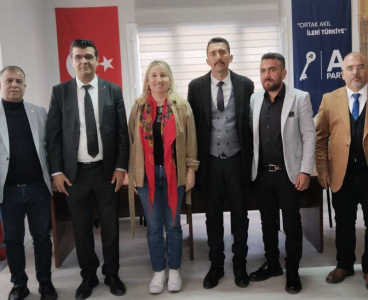Anahtar Parti Feke’de Güç Gösterisi Yaptı